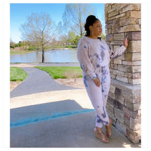 Load image into Gallery viewer, To Tie-dye For Jumper
